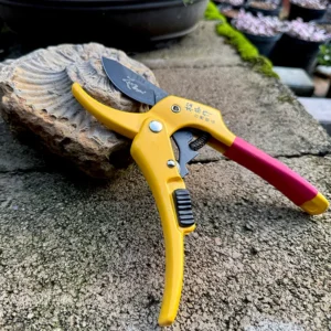 Podadora ahorradora de fuerza